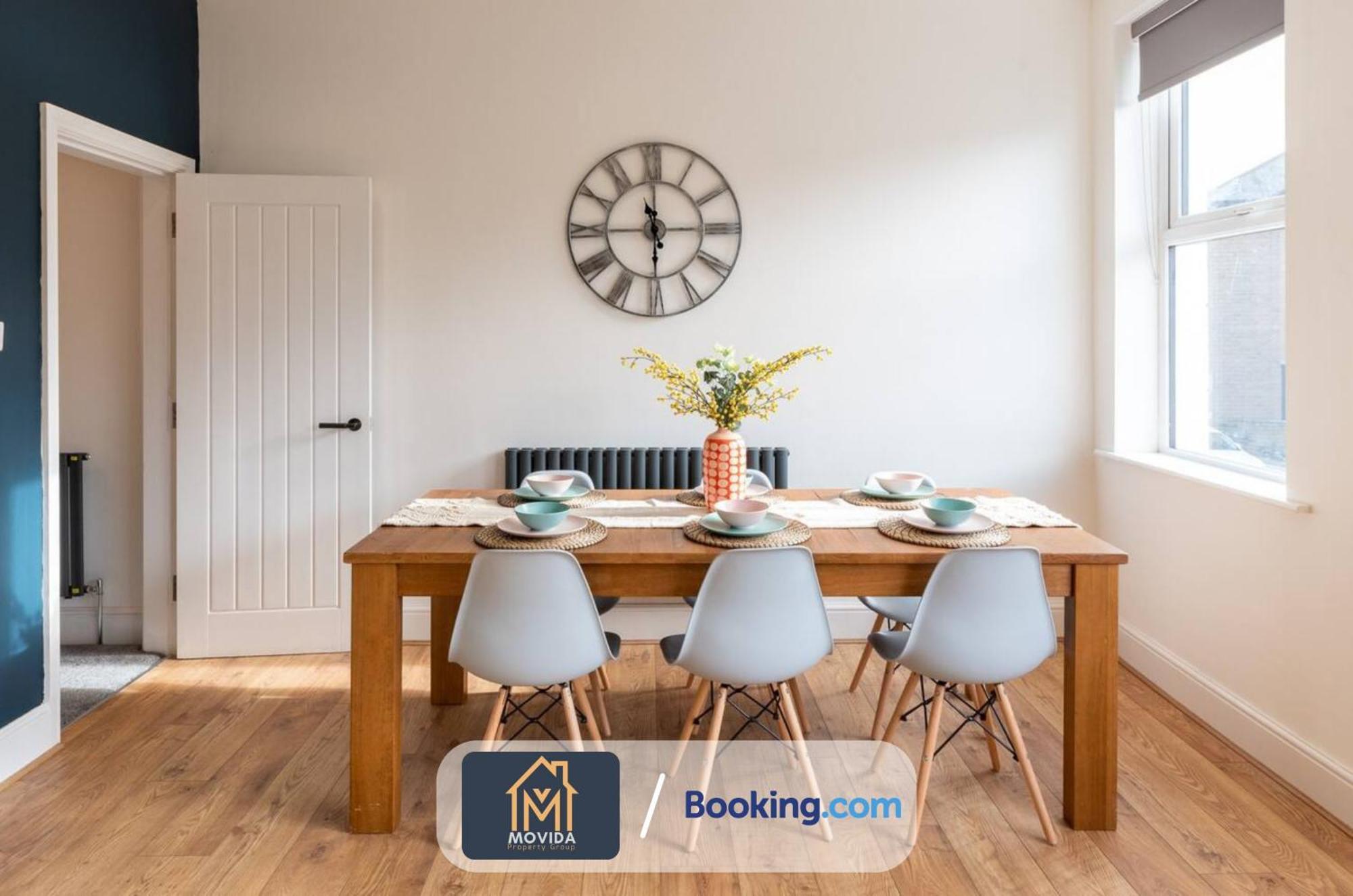 Central Elegant Three Bed Duplex By Movida Property Group Short Lets & Serviced Accommodation Harrogate Luaran gambar