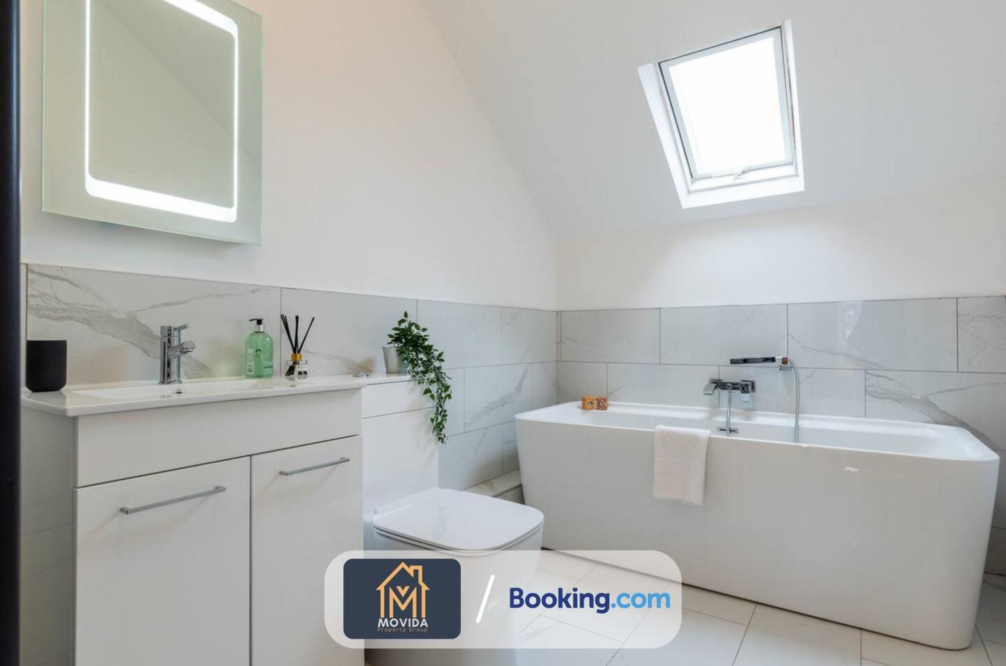 Central Elegant Three Bed Duplex By Movida Property Group Short Lets & Serviced Accommodation Harrogate Luaran gambar